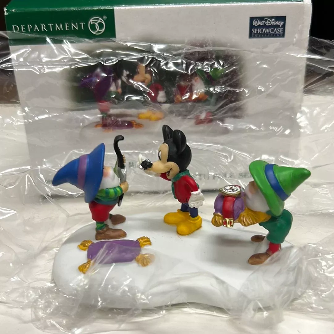 Department 56North Pole Series 56.57219Mickey Approved Figures