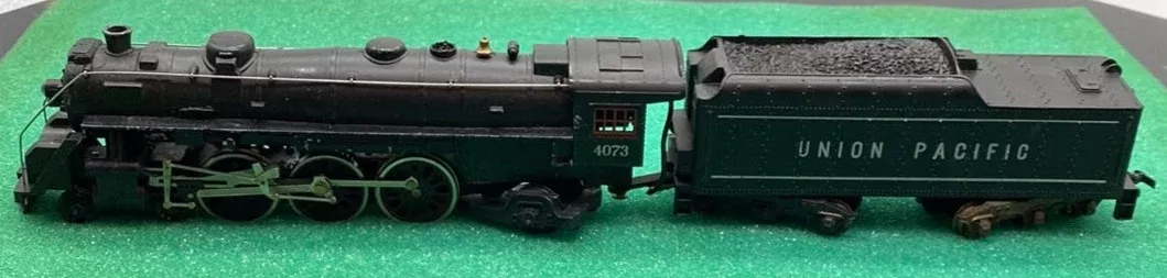 HO Scale Bargain Engine 1 Union Pacific UP 4073 HO SCALE Cast iron Engine USED