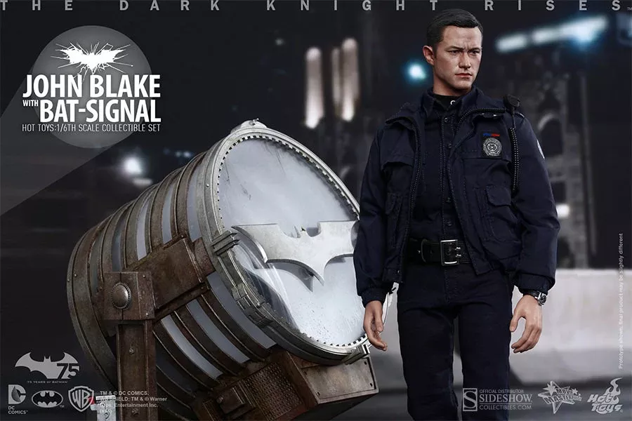 Hot Toys - John Blake with Bat-Signal
