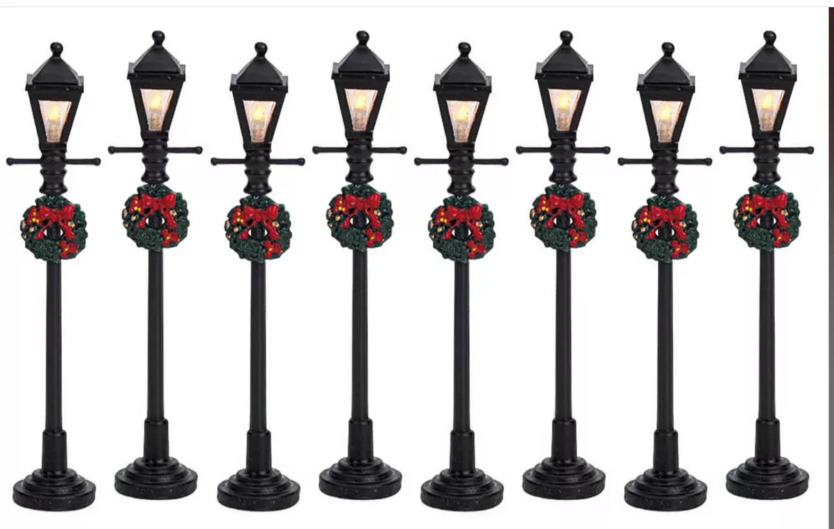 Lemax64500 Set of 8 Lights (Christmas Wreaths)