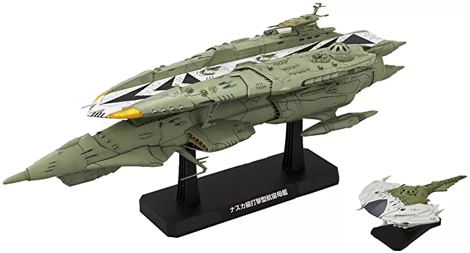 Star Blazers 2199 1/1000 Nazca Class Astro Strike Carrier Kiska Space Battleship Yamato Model Kit